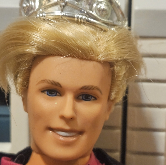 Princess Anneliese Barbie Doll in The Princess and The Pauper Works And Prince - Picture 3 of 7